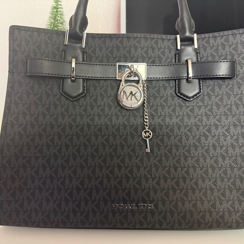 Michael Kors Hamilton Satchel in Black zebra print
